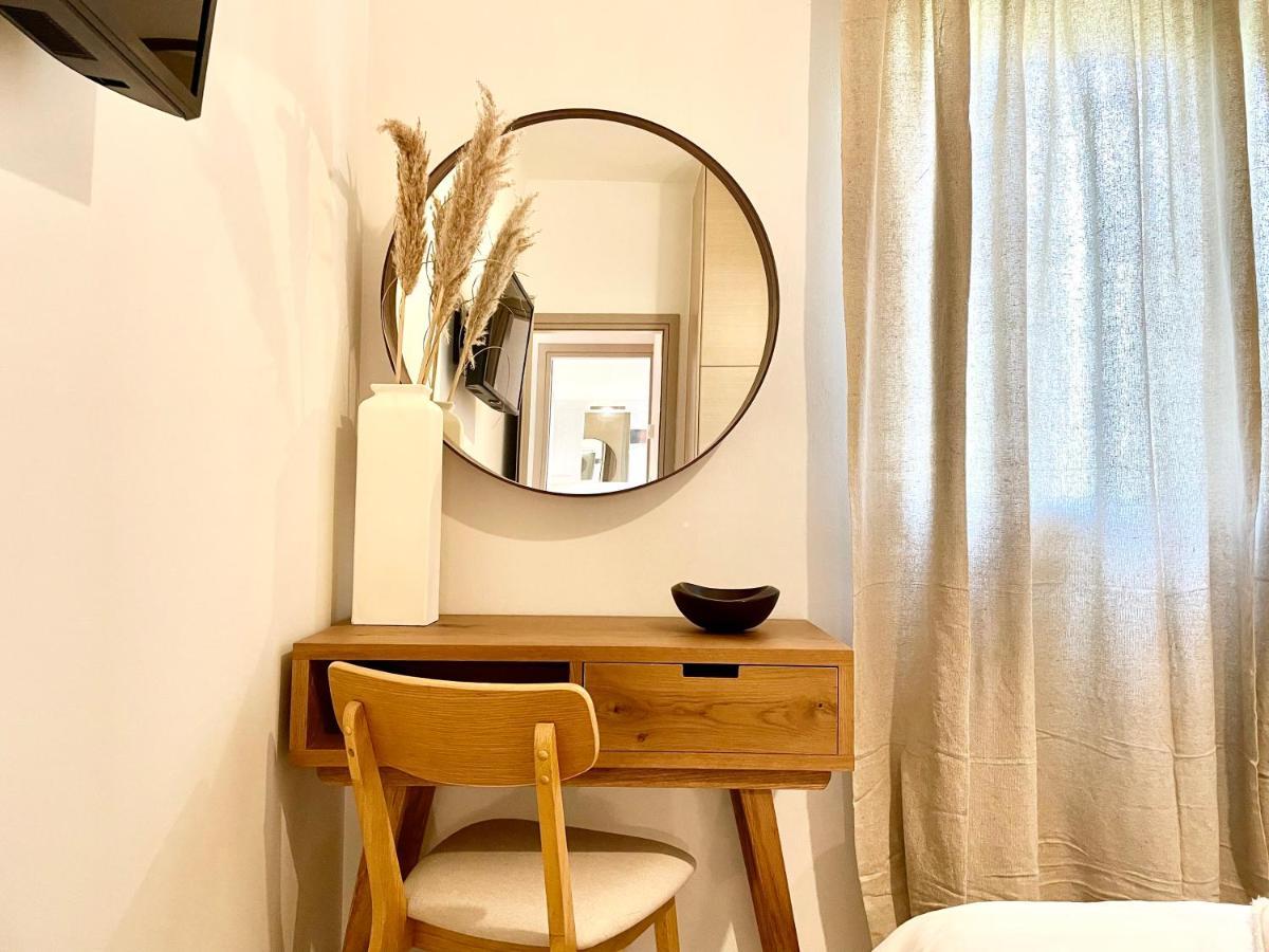 Kl Suites Lefkada - Feel At Home New Boho Apartment 400M From Beach Nidri Town Center Kültér fotó
