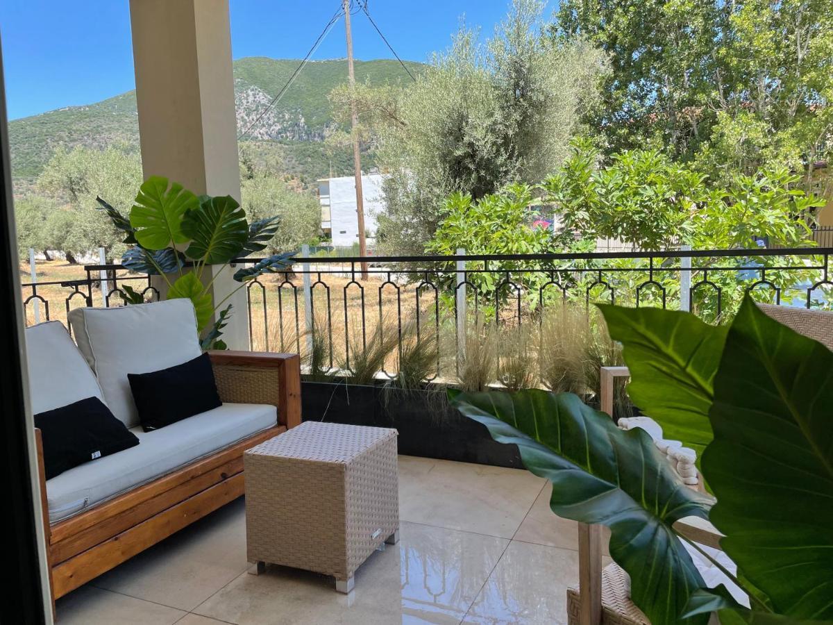 Kl Suites Lefkada - Feel At Home New Boho Apartment 400M From Beach Nidri Town Center Kültér fotó