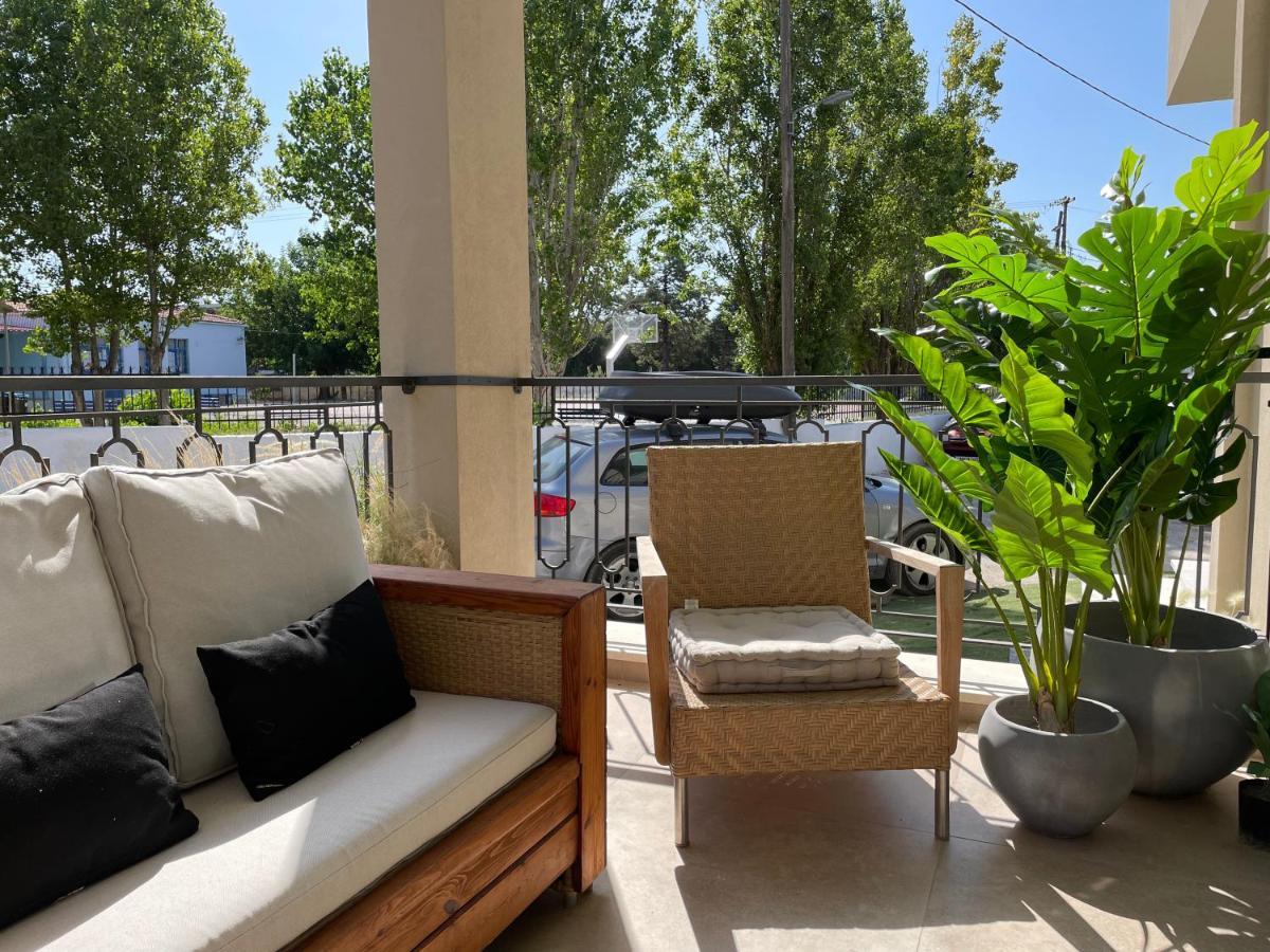 Kl Suites Lefkada - Feel At Home New Boho Apartment 400M From Beach Nidri Town Center Kültér fotó